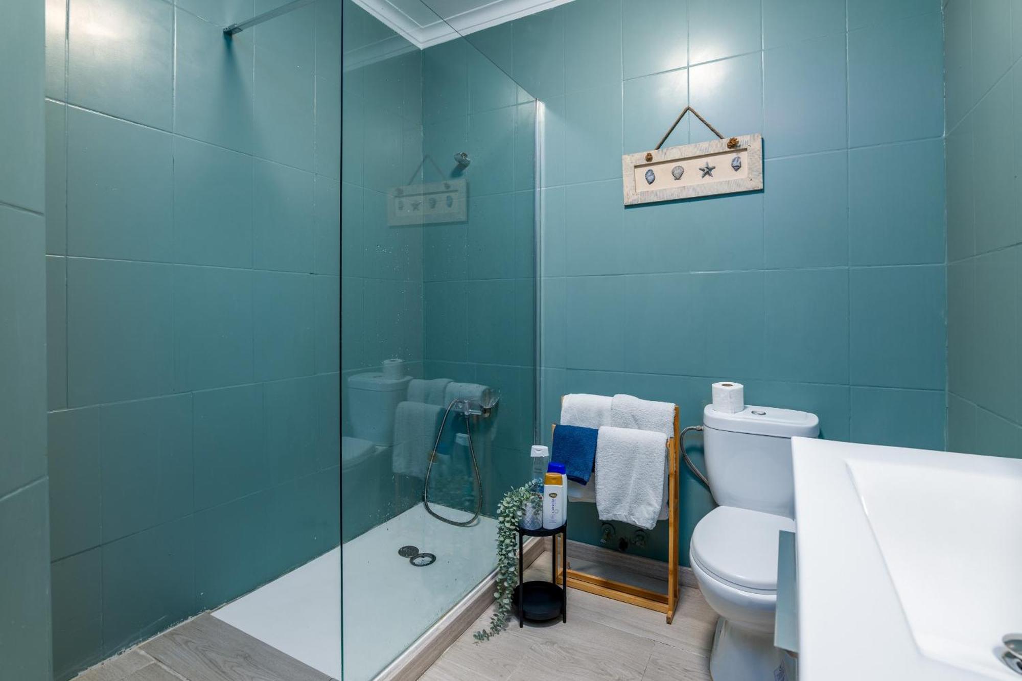 Renovated Feb25 Clerigos Cozy Balcony With Self Check In Lejlighed Porto Eksteriør billede