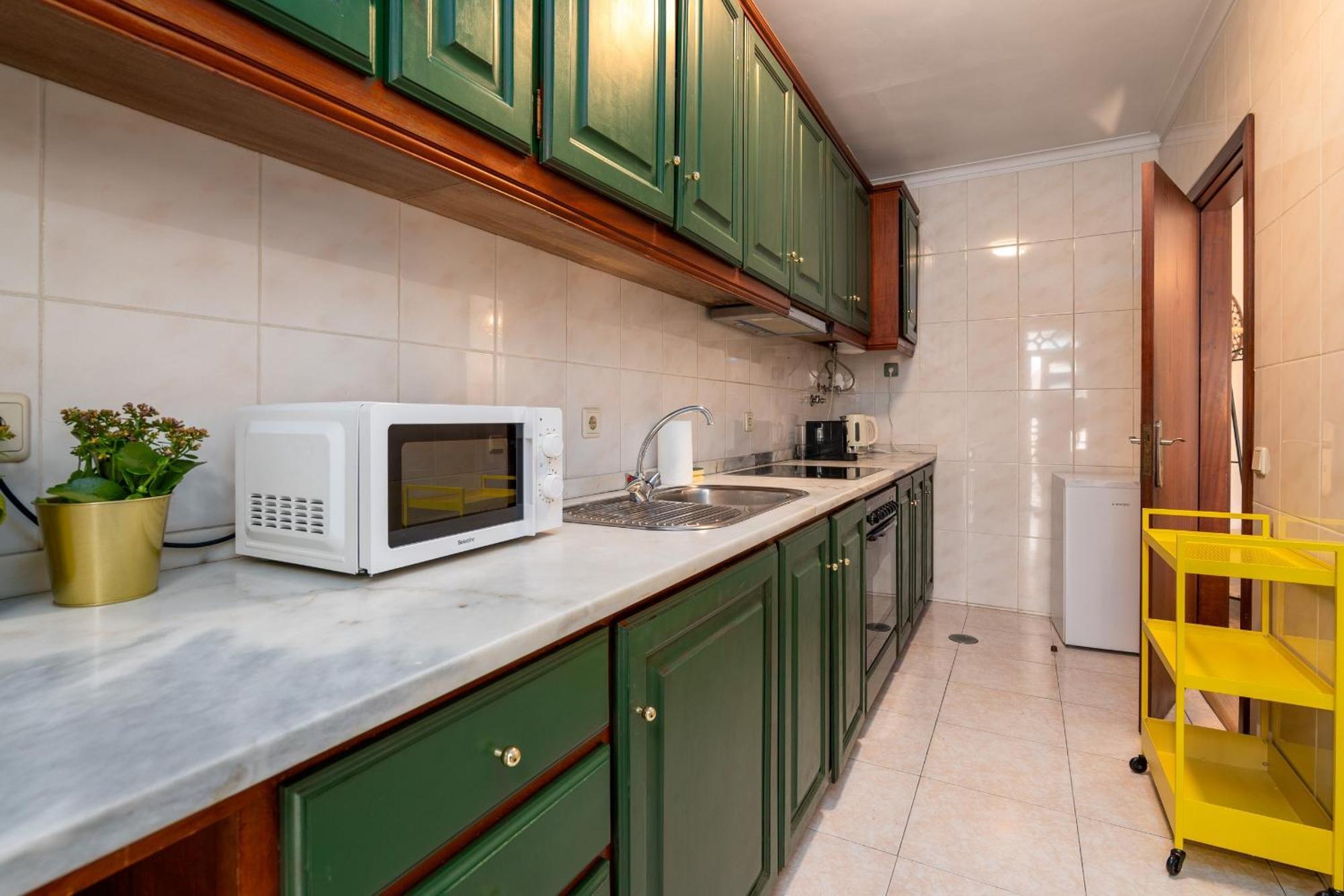 Renovated Feb25 Clerigos Cozy Balcony With Self Check In Lejlighed Porto Eksteriør billede